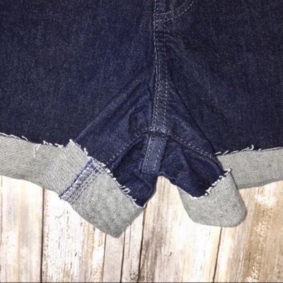 Universal Thread Vintage Midi Rolled Shorts - Picture 3 of 6